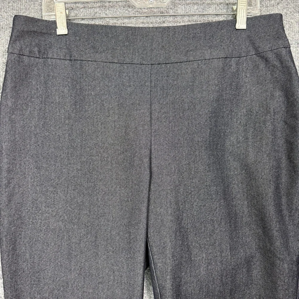 Chicos So Slimming Crop Pants 2 Womens 12 Gray Stretch Pull On Tummy Control